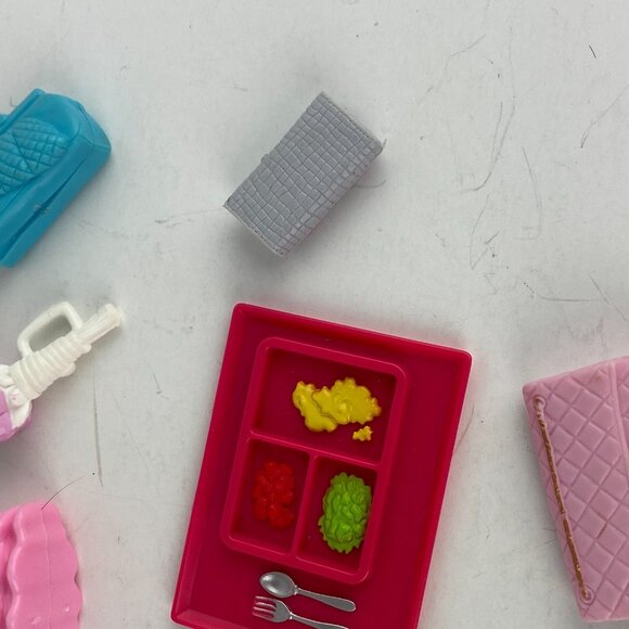 Barbie Accessories Lot Cake Purses Flowers Vintage Blue Purse American Girl Doll - Picture 8 of 11